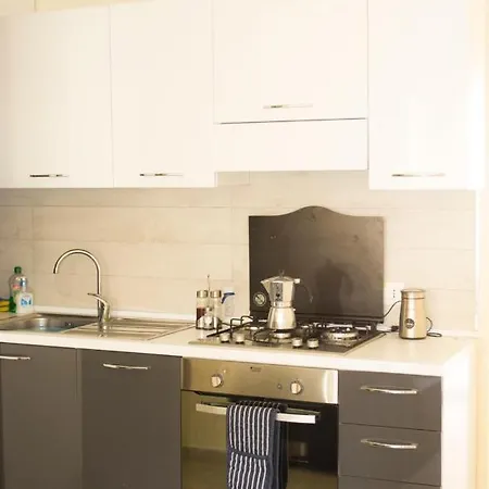 Apartment Michelizia With Private Garden *